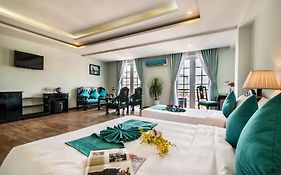 Khách sạn The Sunriver Boutique Huế